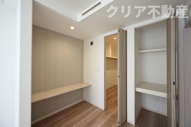 【収納】 | スマート・ワン シティ 太田市龍舞町2期 | 日当たりのよい寝室は大容量のウォークインクローゼット付き！
