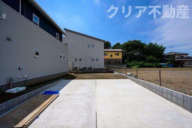 【駐車場】 | スマート・ワン シティ 太田市龍舞町2期 | 並列２台駐車可能なゆとりのカースペース！