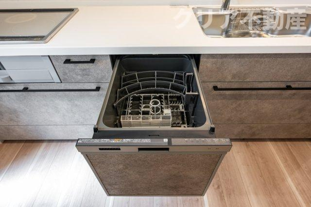 【キッチン】 | スマート・ワン シティ 太田市龍舞町2期 | 食器洗い乾燥機付きシステムキッチン。毎日の家事の負担を減らします！