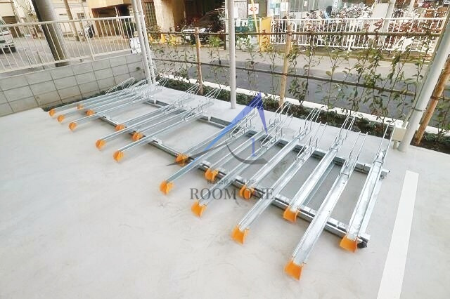 Ｌ’ＡＶＥＮＩＲ　Ｓｔａｔｉｏｎ　ｔｏｗｅｒ