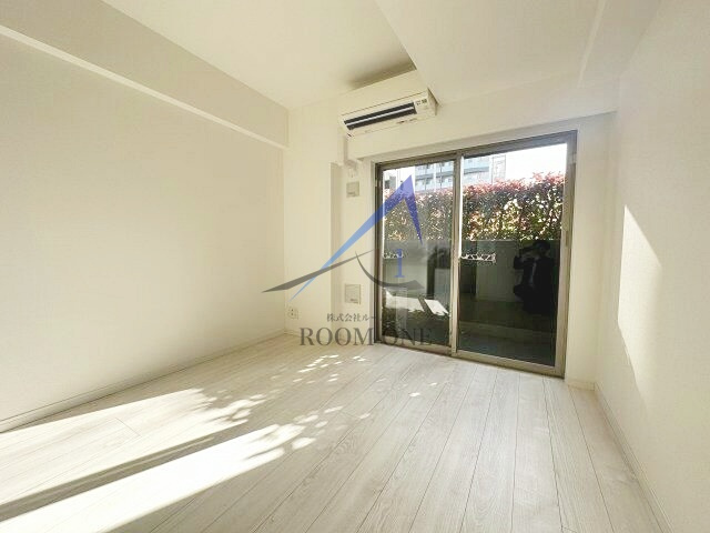 Ｌ’ＡＶＥＮＩＲ　Ｓｔａｔｉｏｎ　ｔｏｗｅｒの居間・リビング|洋室のお部屋です。