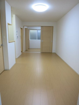 【その他】 | ロゼッタＢ | ゆったり過ごせる居間です