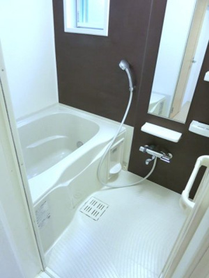 【浴室】 | ロゼッタＢ | 落ち着いた空間のお風呂です