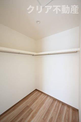 【収納】 | スマート・ワン シティ 太田市龍舞町2期 | 憧れのウォークインクローゼットでお洋服もたっぷり収納！