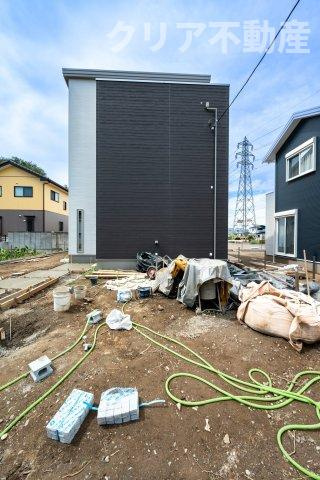 【庭】 | スマート・ワン シティ 太田市龍舞町2期 | 広々としたお庭でバーベキューやガーデニングも楽しめます♪