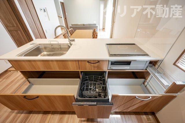【キッチン】 | スマート・ワン シティ 太田市龍舞町2期 | 食器洗い乾燥機付きシステムキッチン。毎日の家事の負担を減らします！