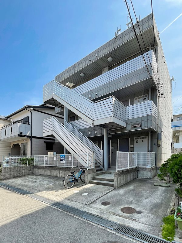 神戸市東灘区北青木４丁目のマンションの外観