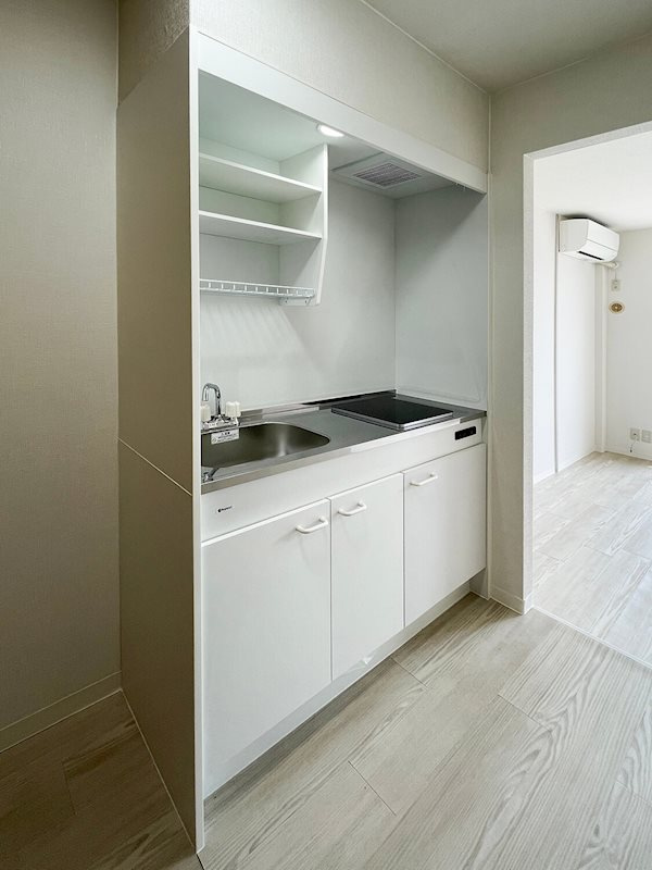 神戸市東灘区北青木４丁目のマンションのキッチン
