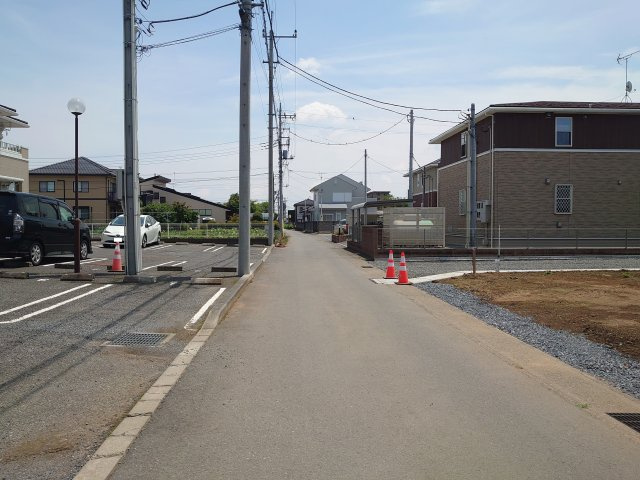 【土地】太田市新道町　A区画（全4区画）の前面道路含む現地写真|前面道路含む現地写真です