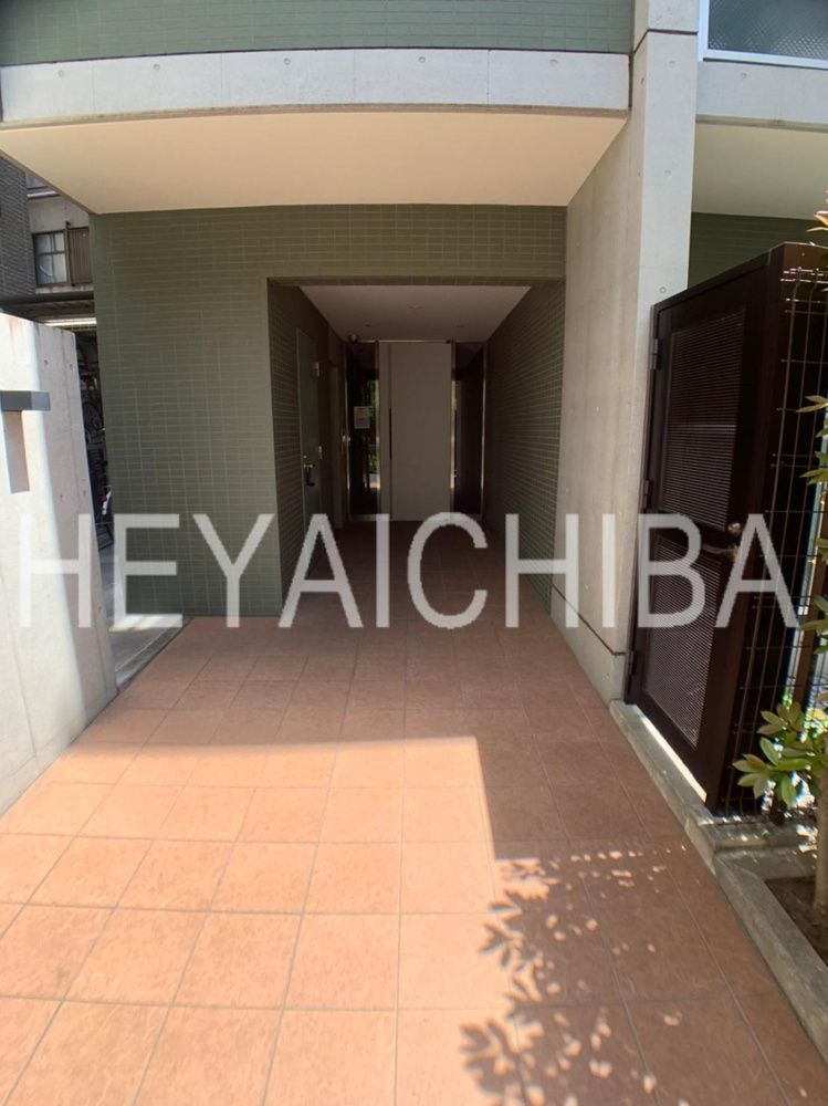 リトルフィールド蔵前のエントランス