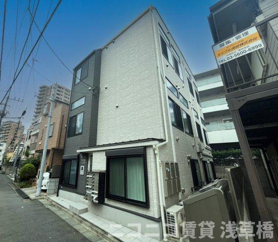 StudioApartment東池袋の外観