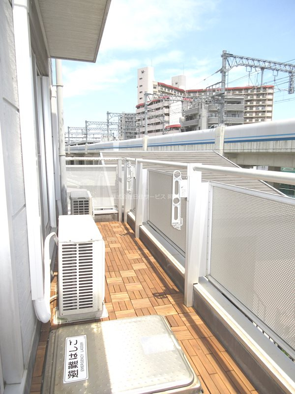 神戸市東灘区北青木４丁目のマンションのバルコニー