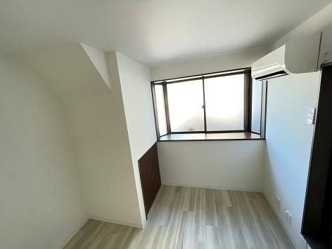 ＪＵＮビルの居間・リビング