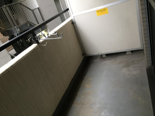 ロイヤルプラザ森下のバルコニー