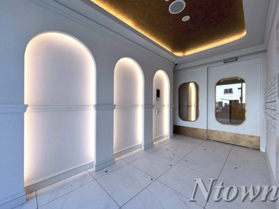 【エントランス】 | THE LOUNGE LINEAR GATE | 落ち着いたエントランスです