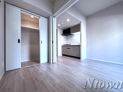 【洋室】 | THE LOUNGE LINEAR GATE | 使い勝手のいい洋室です