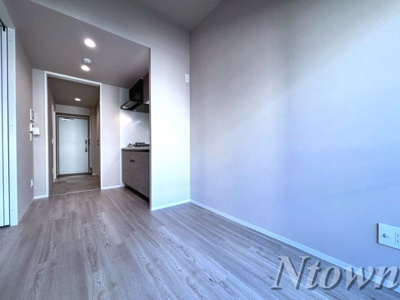 【居間・リビング】 | THE LOUNGE LINEAR GATE | こちらの居間で趣味の時間をお楽しみください