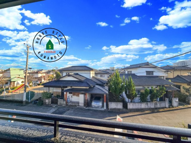 熊本市北区大窪5丁目第1-2棟（1号棟）　の展望|窓から緑が見える物件も魅力的です。