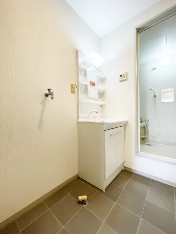 ディアス名東の洗面所