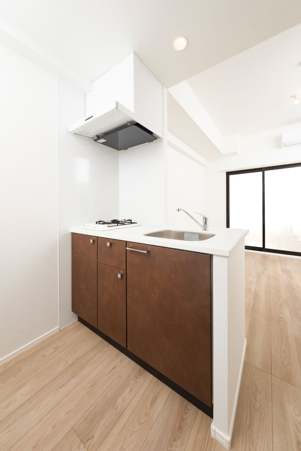 新品家具付きマンション博多駅南13B(KaGood福岡)のキッチン