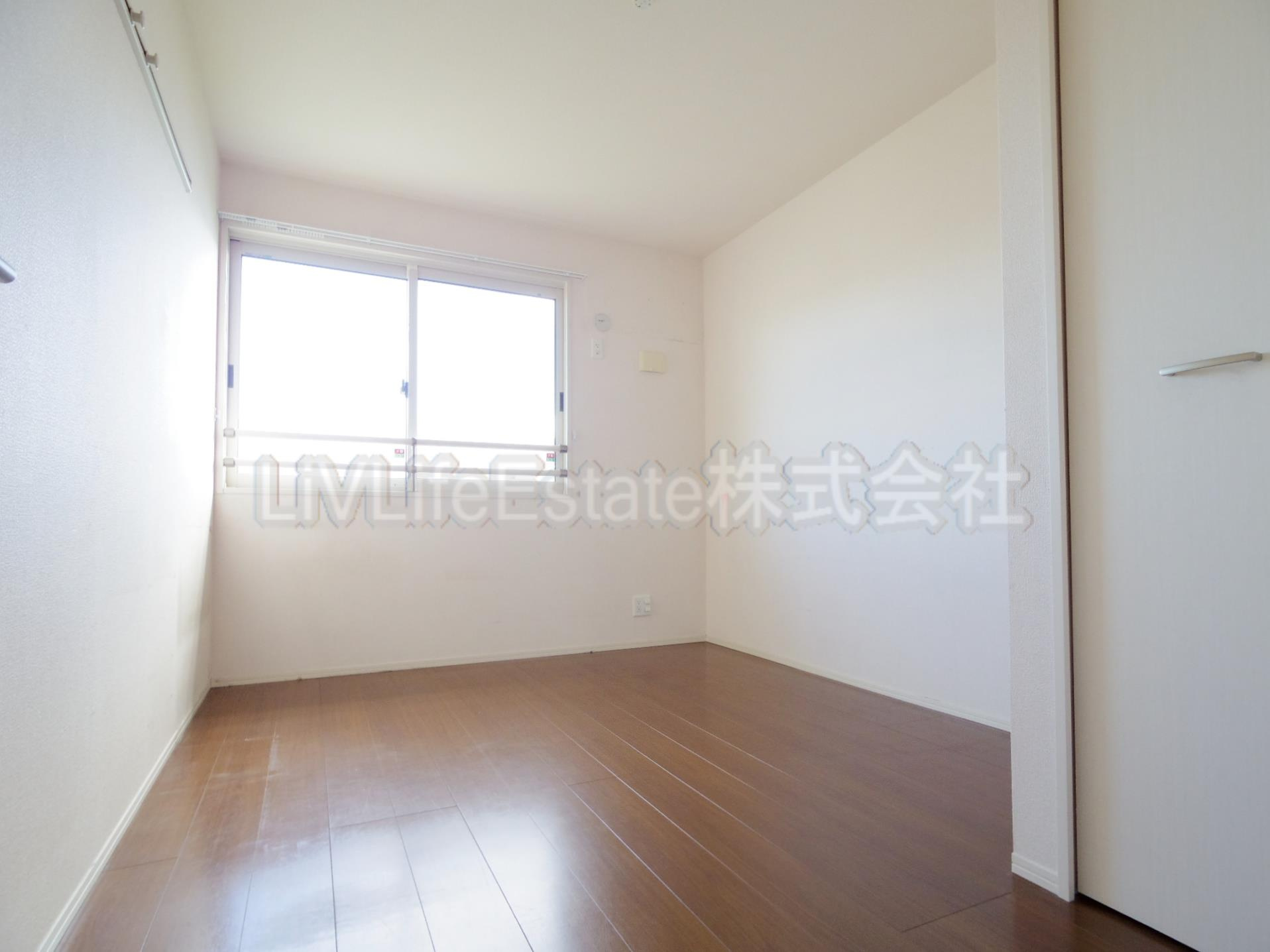 小平市鈴木町１丁目のアパート