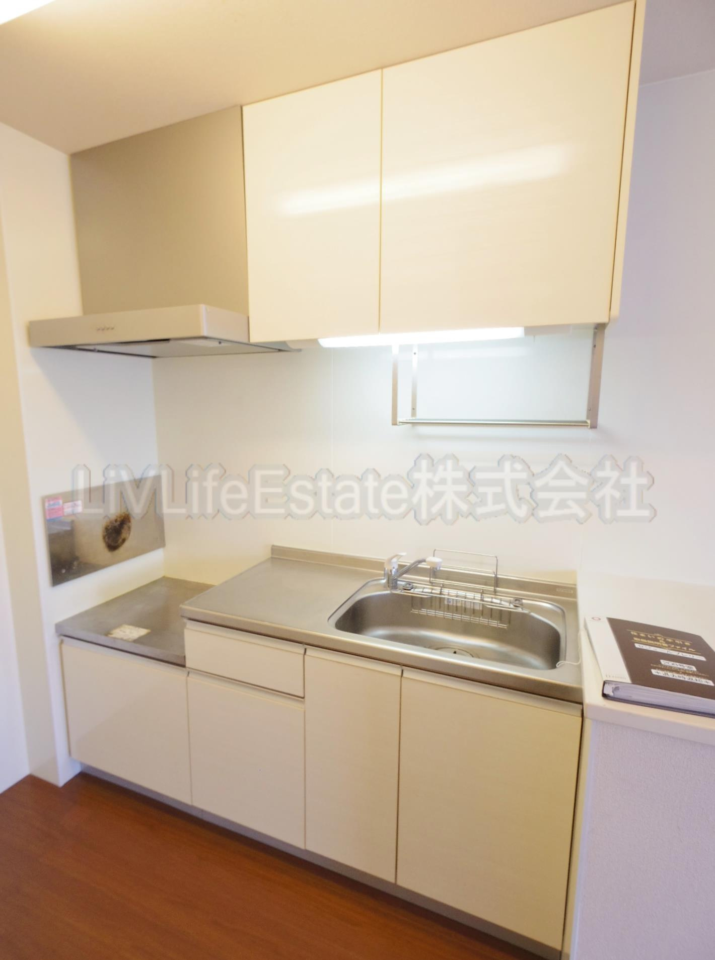 小平市鈴木町１丁目のアパートのキッチン