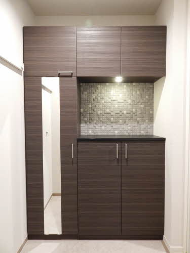 BEREO STAGE 新鳥栖の玄関|収納豊富なきれいな玄関です♪