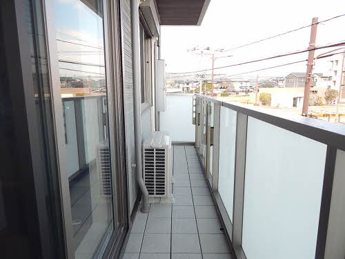BEREO STAGE 新鳥栖のバルコニー|陽当たり良好なバルコニーです♪