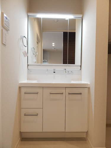 BEREO STAGE 新鳥栖の洗面所|広い洗面スペースです★