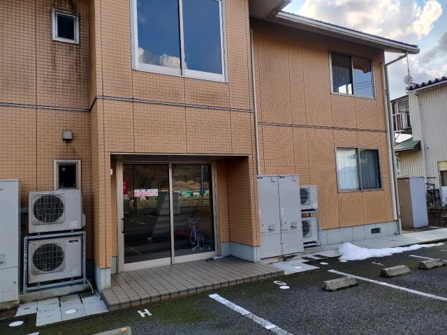 福井県越前市塚原町　2棟1括アパートの外観