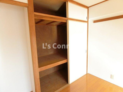 【収納】 | リバーサイドヒル及川 | 洋室には１間の収納付き。