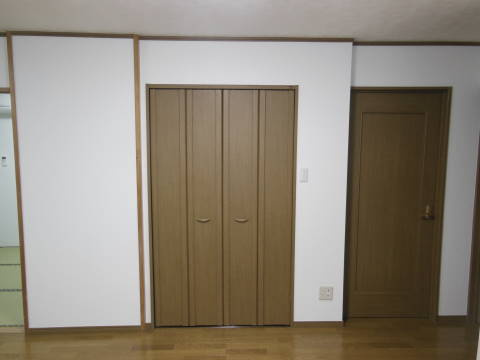 ウイングシャトー壺川の居間・リビング