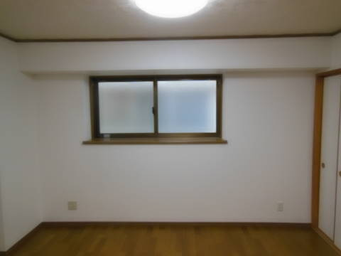 ウイングシャトー壺川の居間・リビング