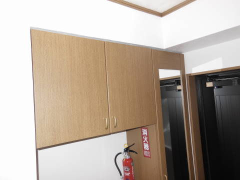 ウイングシャトー壺川の玄関