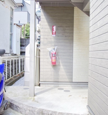 【エントランス】 | マ・ピエス多摩美