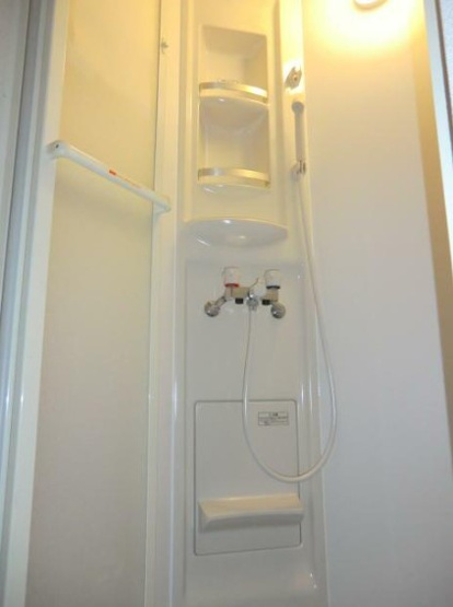 【シャワールーム】