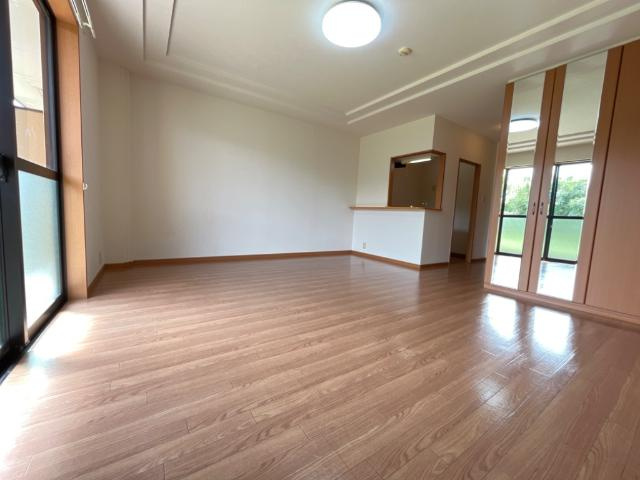 ファームハウス・ヒーローの内装|洋室