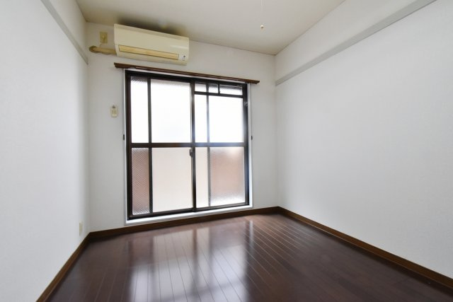 キングガーデンの居間・リビング