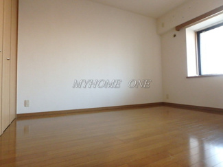 【寝室】 | K&Aビル | 洋室