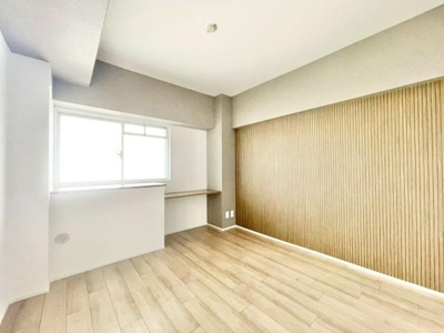 【洋室】 | ステーションプラザ泉ヶ丘 | 明るい陽射しが射し込む心地良い空間です♪