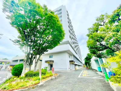 【外観】 | ステーションプラザ泉ヶ丘 | 南海泉北線「泉ヶ丘」駅が徒歩4分。通勤にも外出にもアクセス良好。家族でおでかけすることも増えそうですね♪