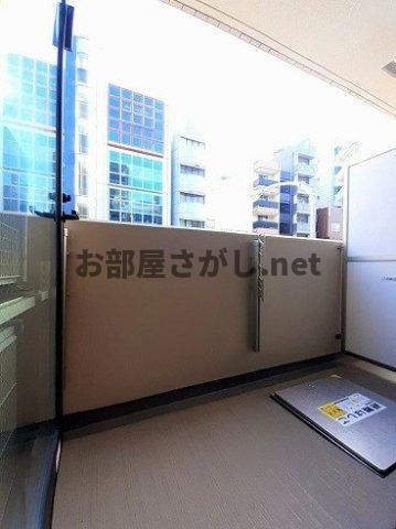 プラムツリー神楽坂【ペットOKの有名デベロッパー施工のマンション／11月中旬入居可】のバルコニー|バルコニーがあります