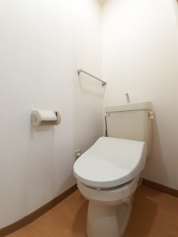 アル・カーサルのトイレ|シンプルで使いやすいトイレです