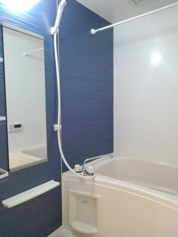 ニューシティ鍋田の浴室|日々の疲れを癒すお風呂付です