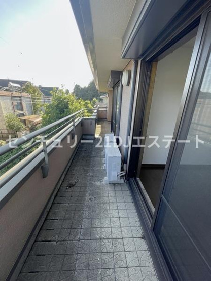 【バルコニー】