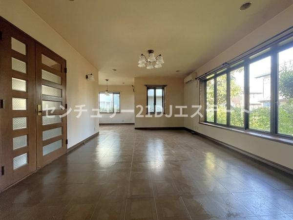 【居間・リビング】