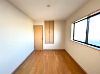 【洋室】 | ２階洋室６帖(北側)