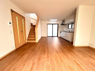 【居間・リビング】