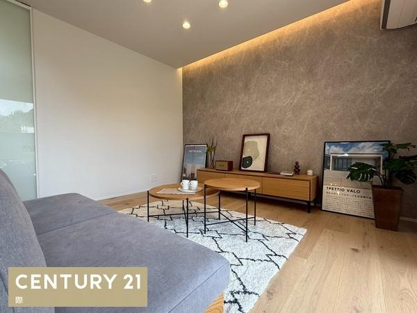 海南市且来　新築戸建の居間・リビング