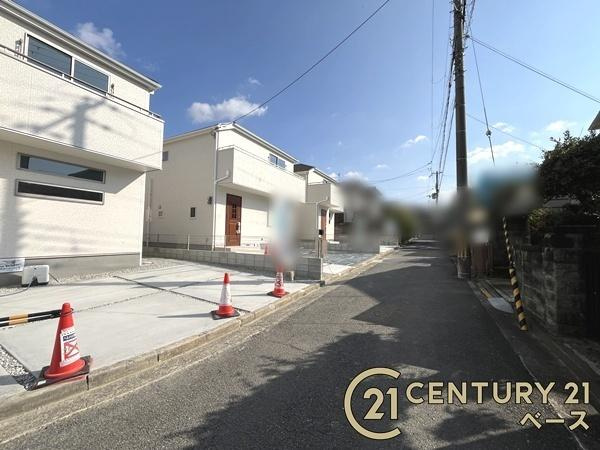 リーブルガーデン泉台 ２号棟 ／新築一戸建の前面道路含む現地写真|■現地撮影写真■落ち着いた雰囲気の住宅地内です！